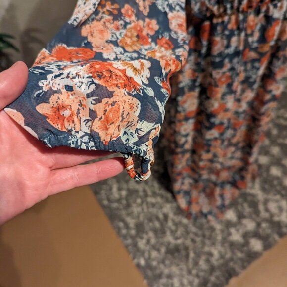 New Look Long Sleeve Floral Maxi Dress w/ Front Slits | Size 1X - Picture 2 of 7